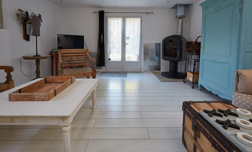 Les Gites De L'Yeres Cuverville-sur-Yeres Εξωτερικό φωτογραφία